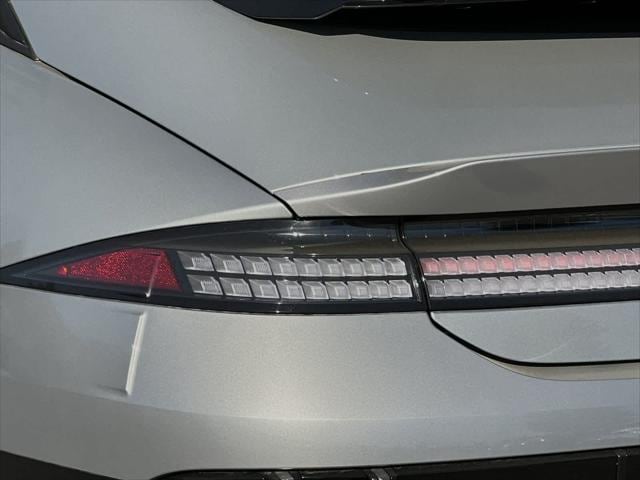 Thumbnail: 2025 Hyundai Ioniq 6 - 26