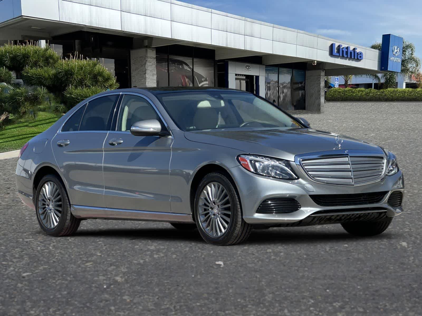 Thumbnail: 2015 Mercedes-Benz C-Class - 10