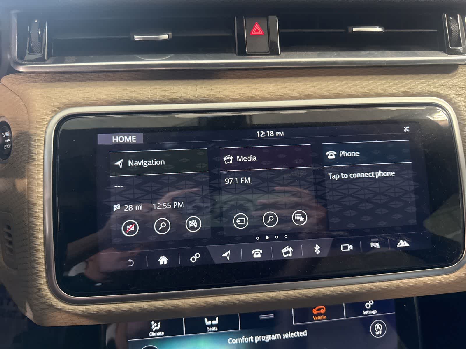 Thumbnail: 2018 Land Rover Range Rover Velar - 23