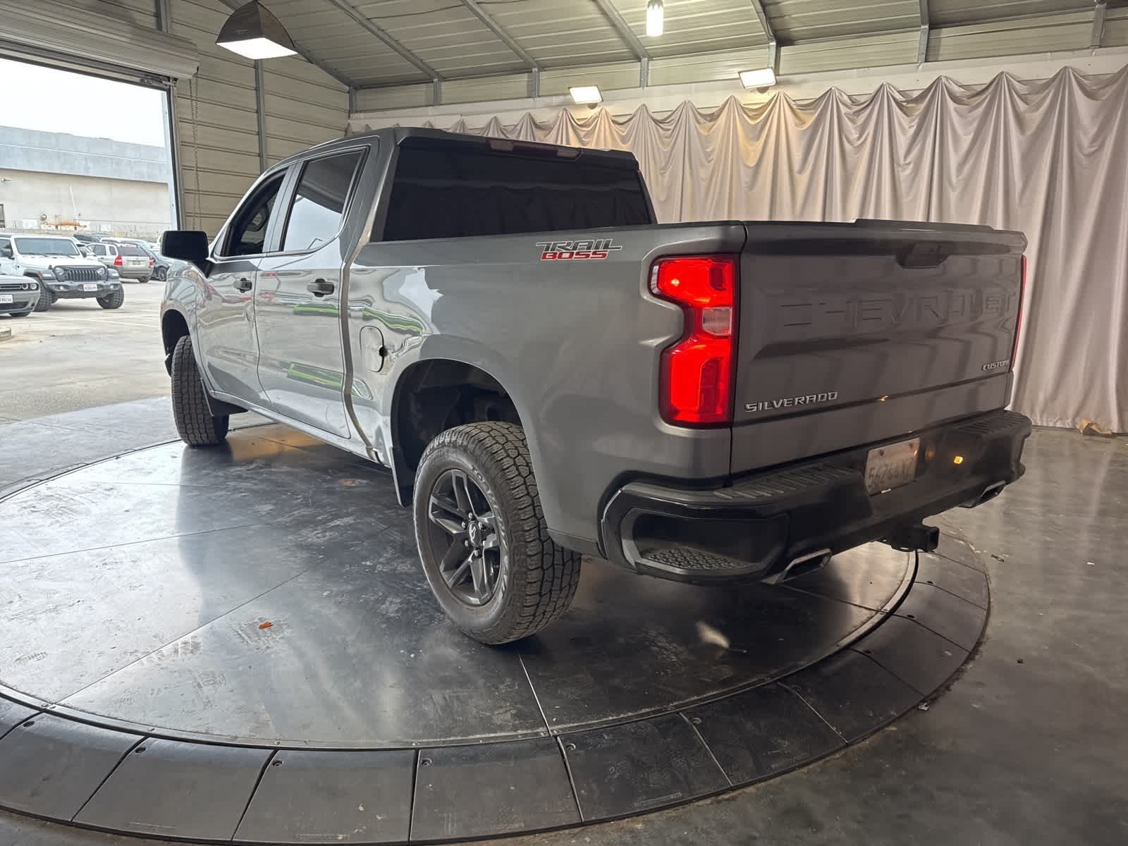 Thumbnail: 2020 Chevrolet Silverado 1500 - 6