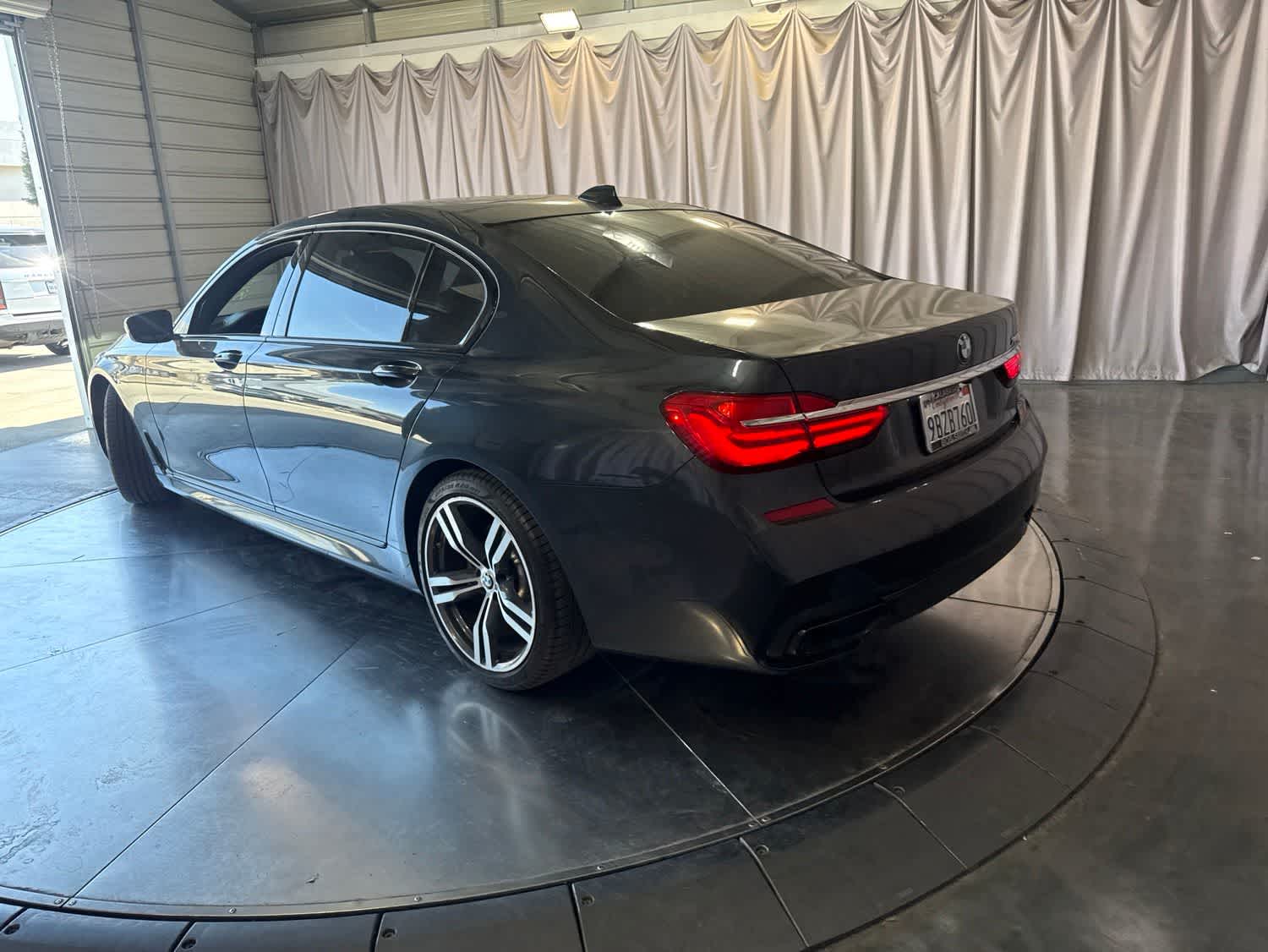 Thumbnail: 2019 BMW 7 Series - 6