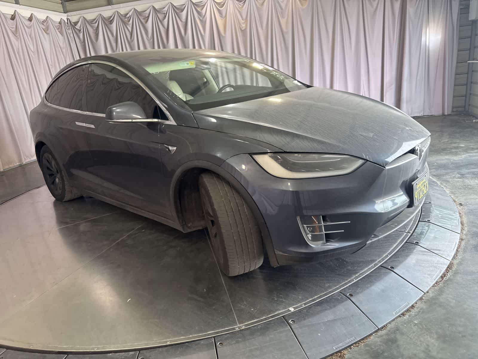 Thumbnail: 2017 Tesla Model X - 3