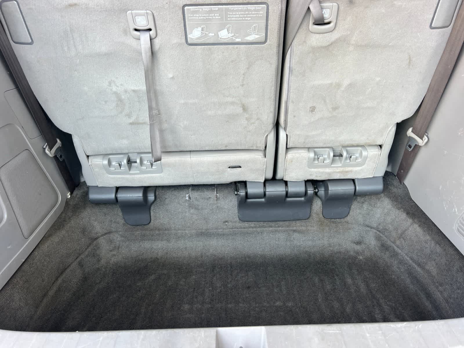 Thumbnail: 2012 Honda Odyssey - 18