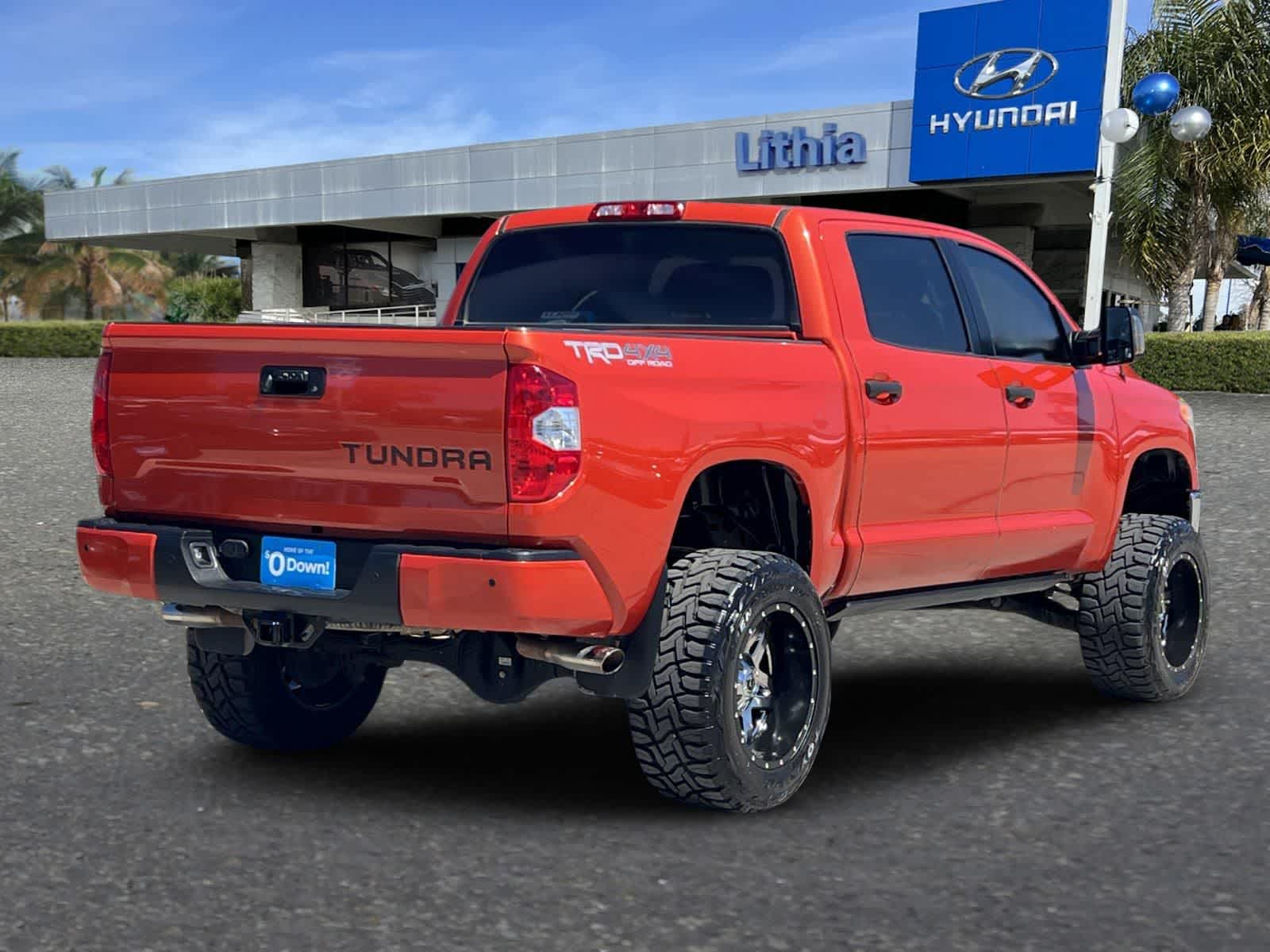 2016 Toyota Tundra SR5 5.7L V8 w/FFV photo 2