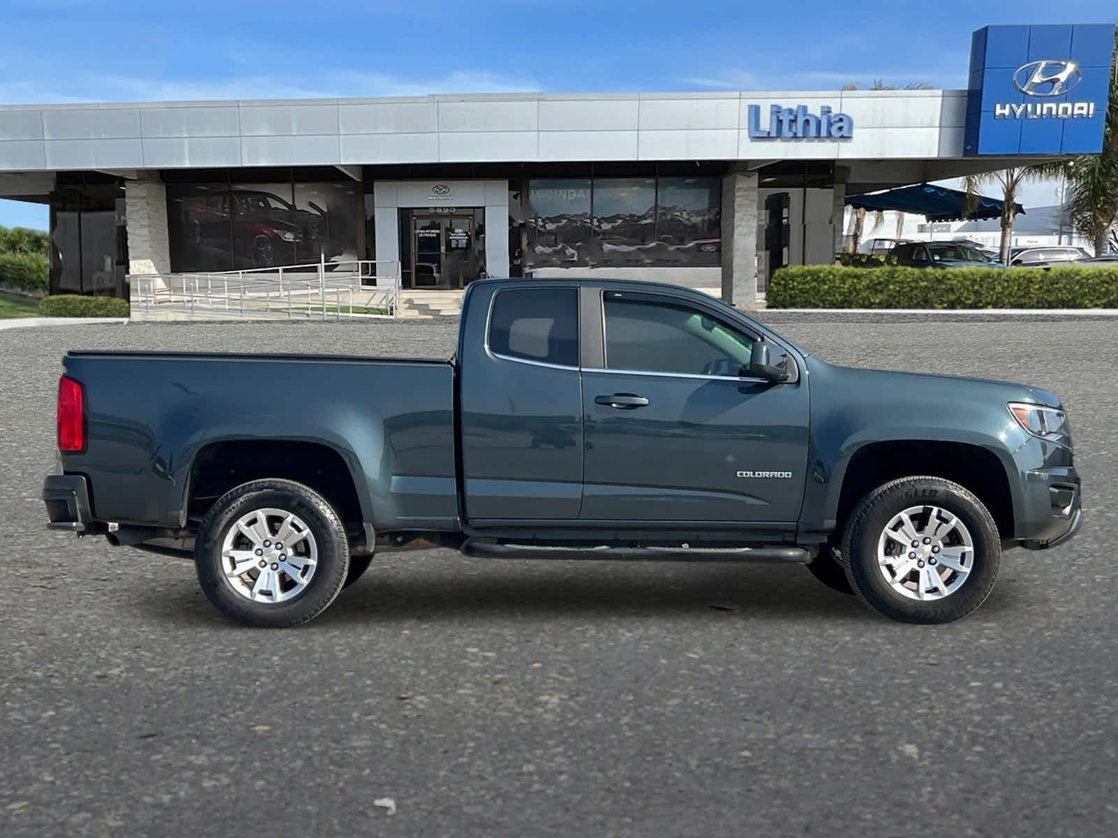 Thumbnail: 2017 Chevrolet Colorado - 9