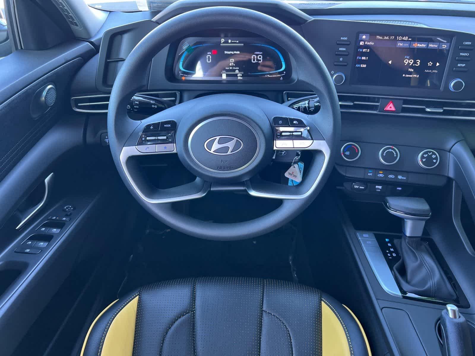 Thumbnail: 2025 Hyundai Elantra - 15