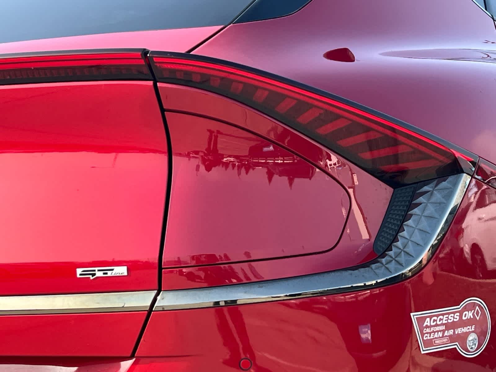 Thumbnail: 2022 Kia EV6 - 28