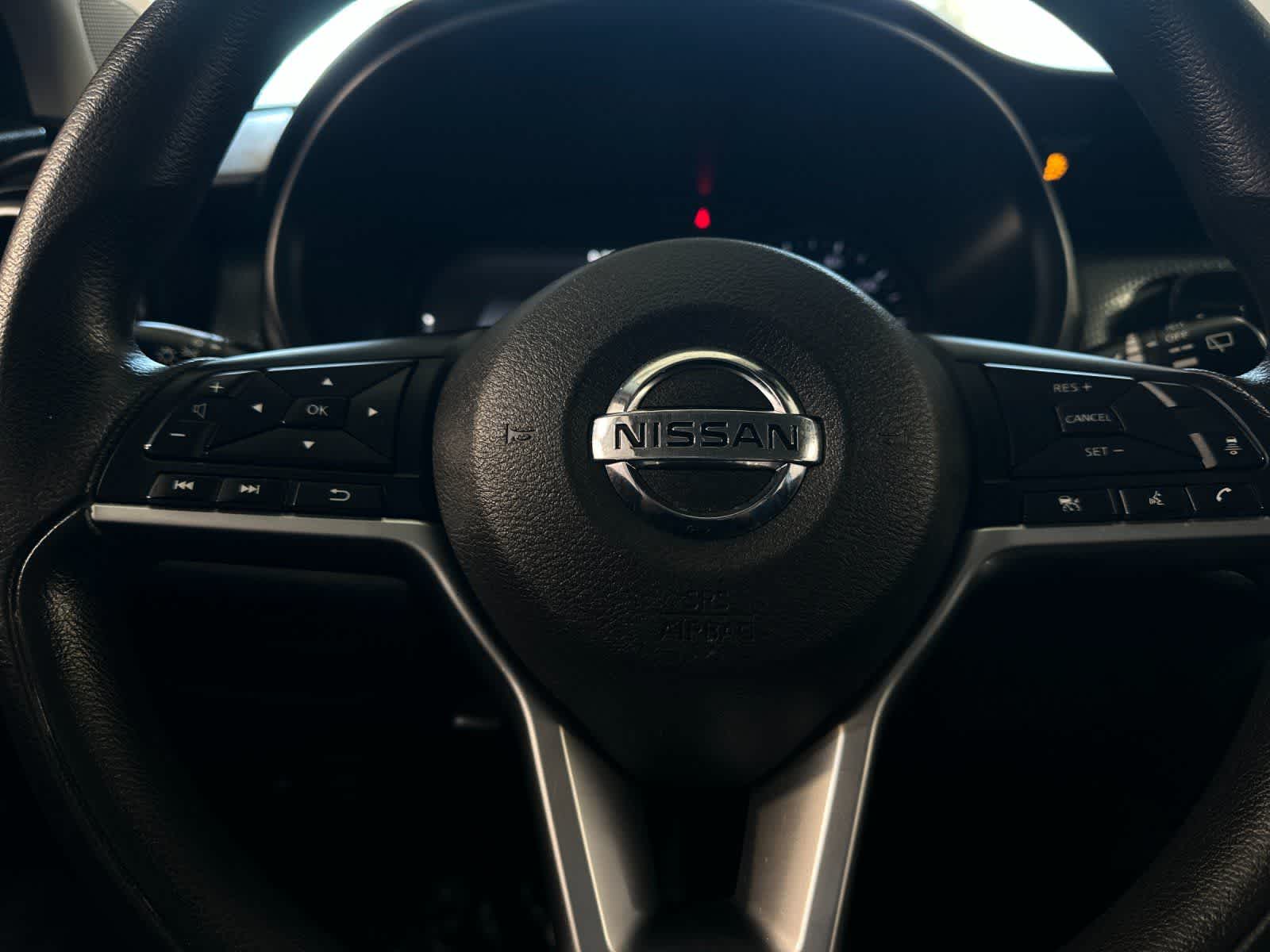 Thumbnail: 2021 Nissan Kicks - 24