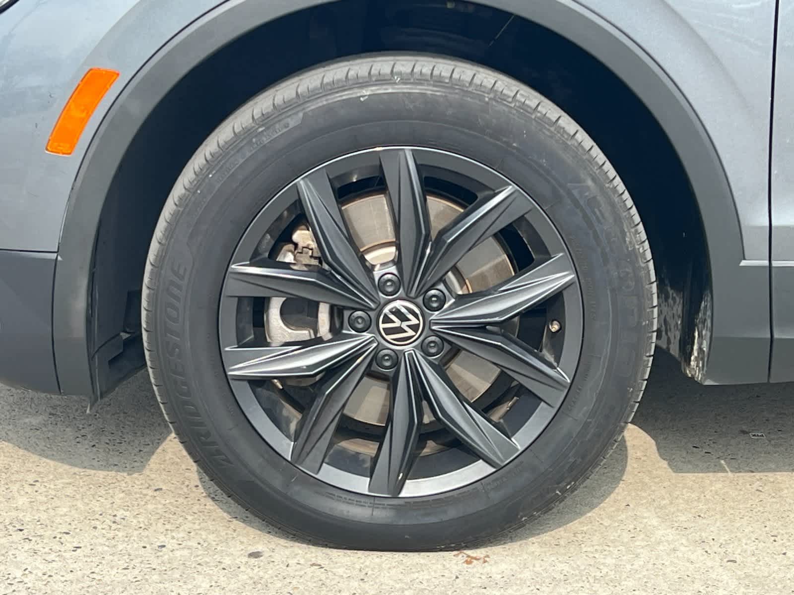 Thumbnail: 2024 Volkswagen Tiguan - 27