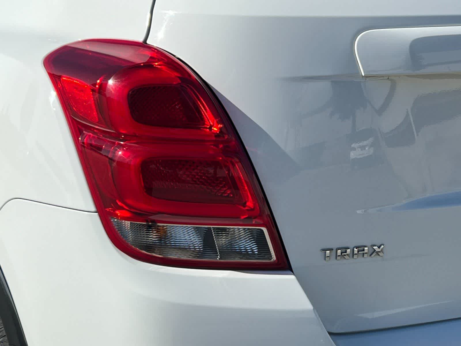 Thumbnail: 2018 Chevrolet Trax - 27