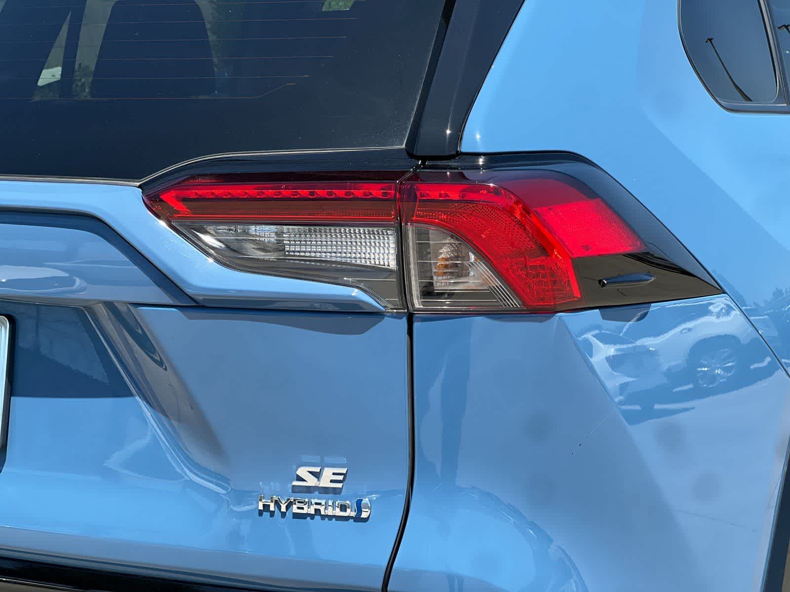 Thumbnail: 2024 Toyota RAV4 - 27