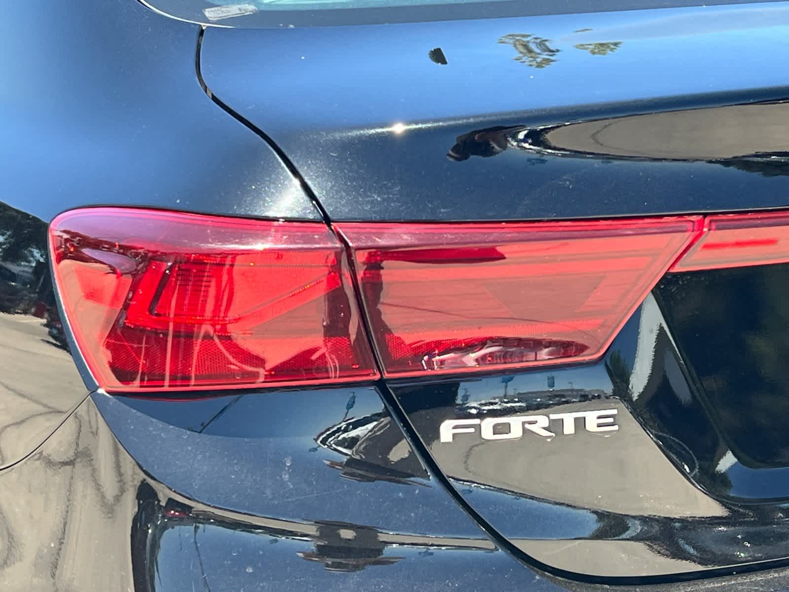 Thumbnail: 2023 Kia Forte - 24