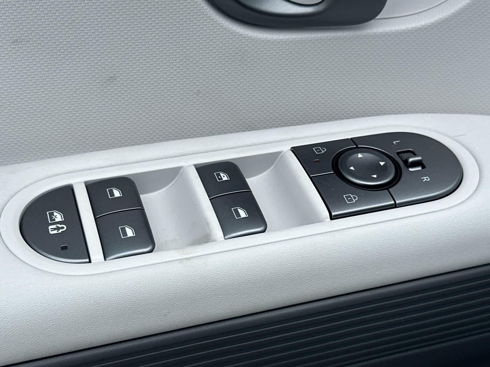 Thumbnail: 2026 Hyundai Ioniq 5 - 13