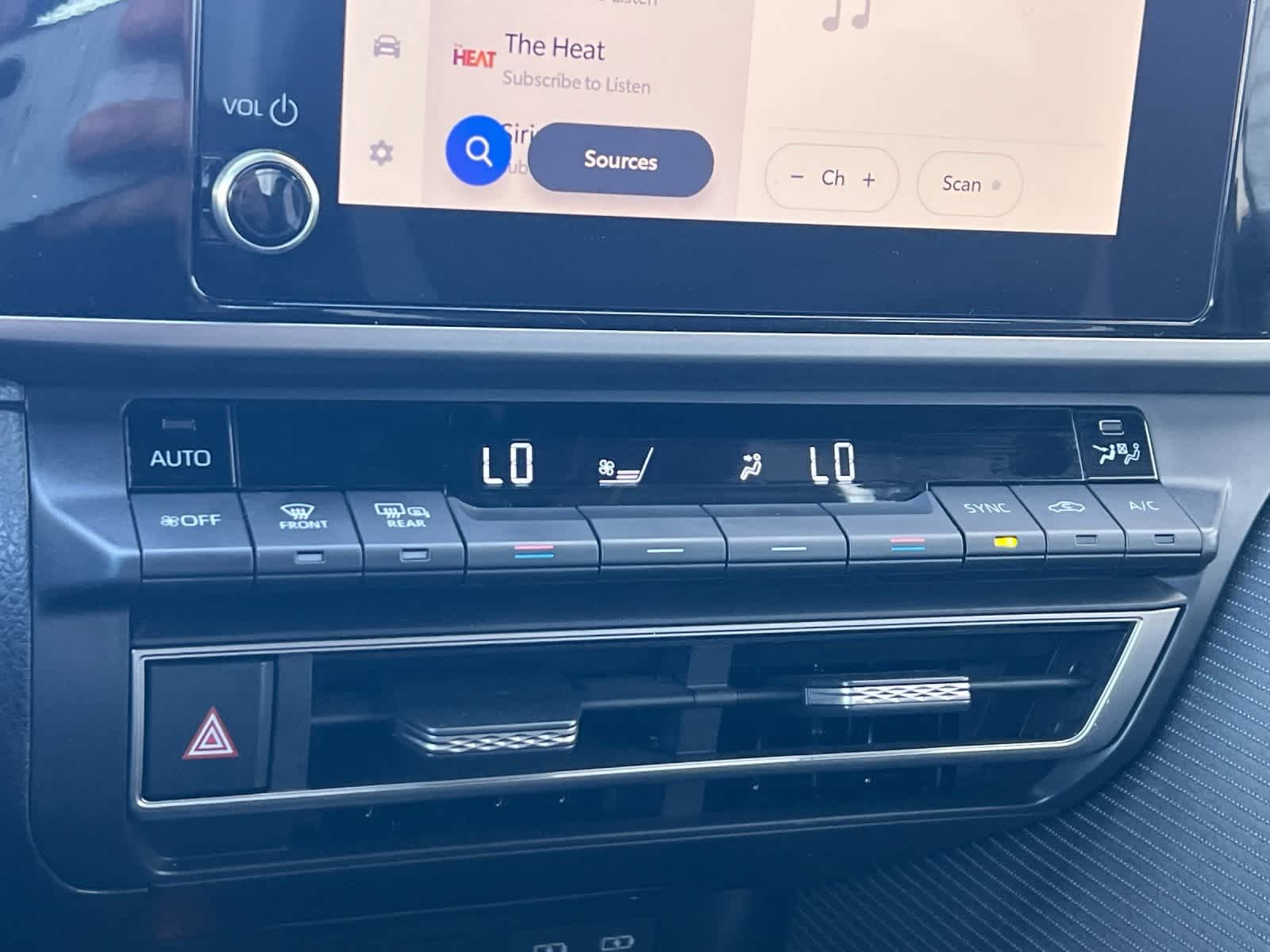 Thumbnail: 2025 Toyota Camry - 20