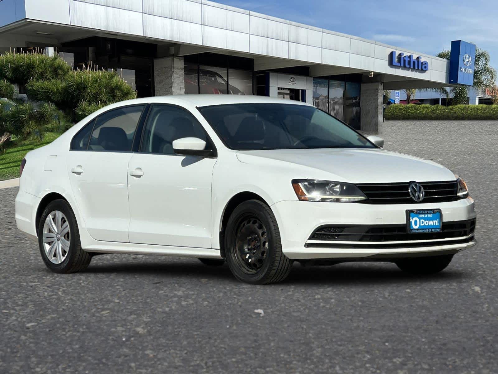 Thumbnail: 2017 Volkswagen Jetta - 10