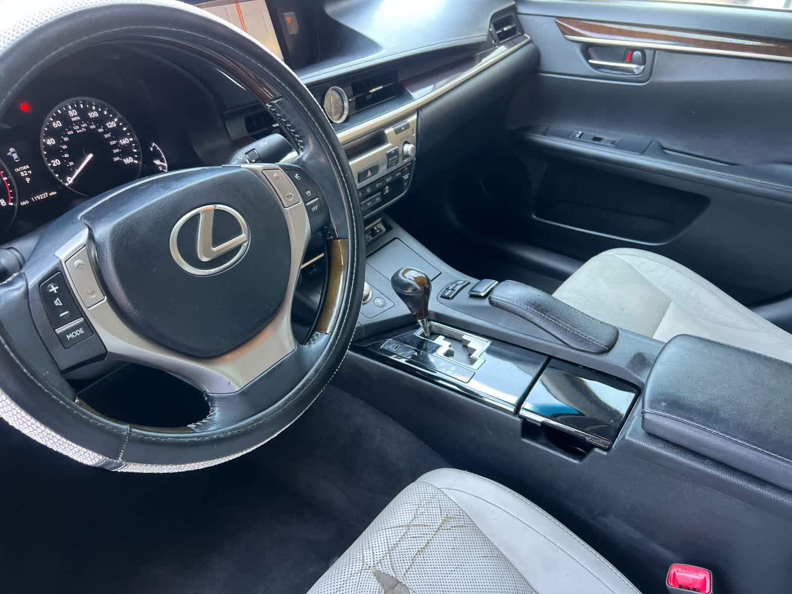 2014 Lexus ES 350 11