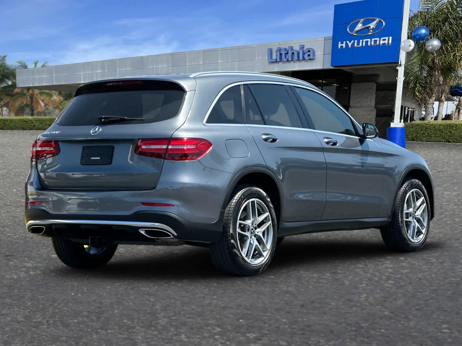 Used 2019 Mercedes-Benz GLC GLC300 with VIN WDC0G4JB9KV145945 for sale in Fresno, CA