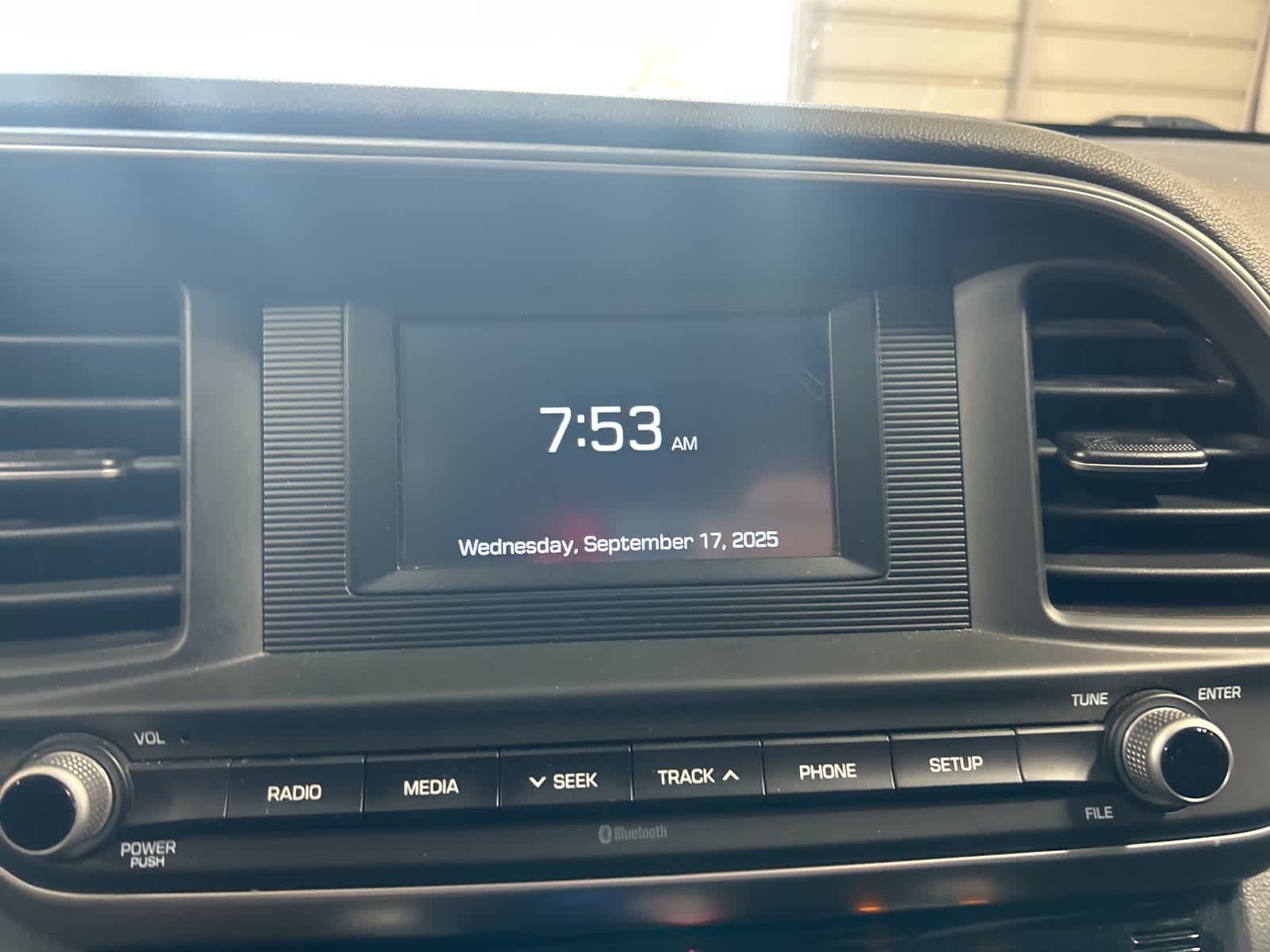 Thumbnail: 2020 Hyundai Elantra - 26