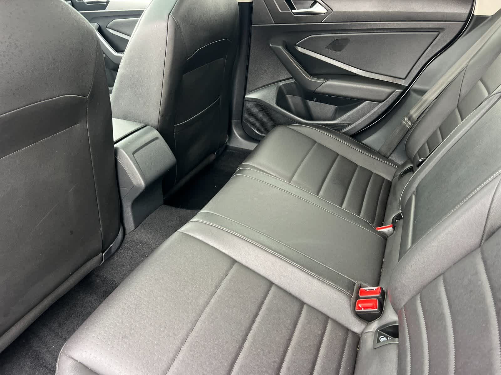 Thumbnail: 2021 Volkswagen Jetta - 5