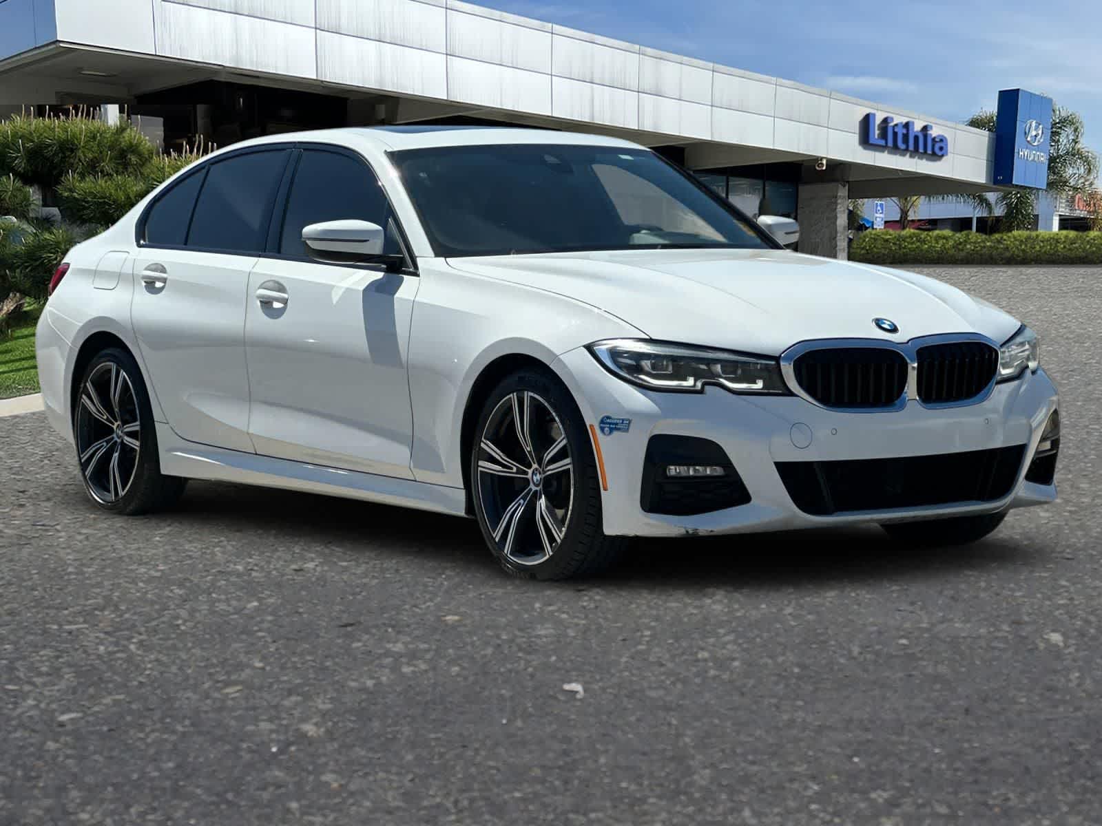 Thumbnail: 2021 BMW 3 Series - 10