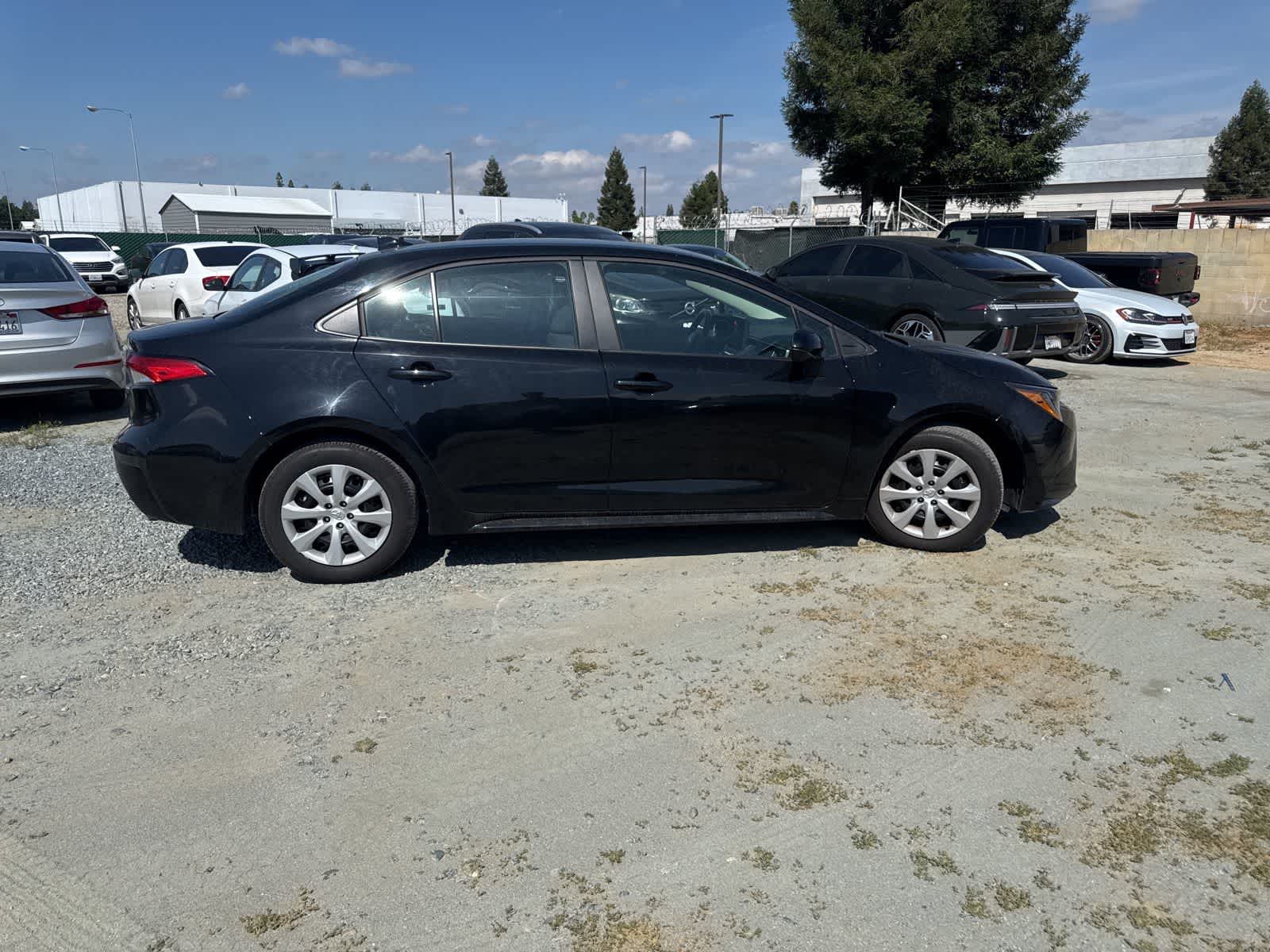 Thumbnail: 2025 Toyota Corolla - 4