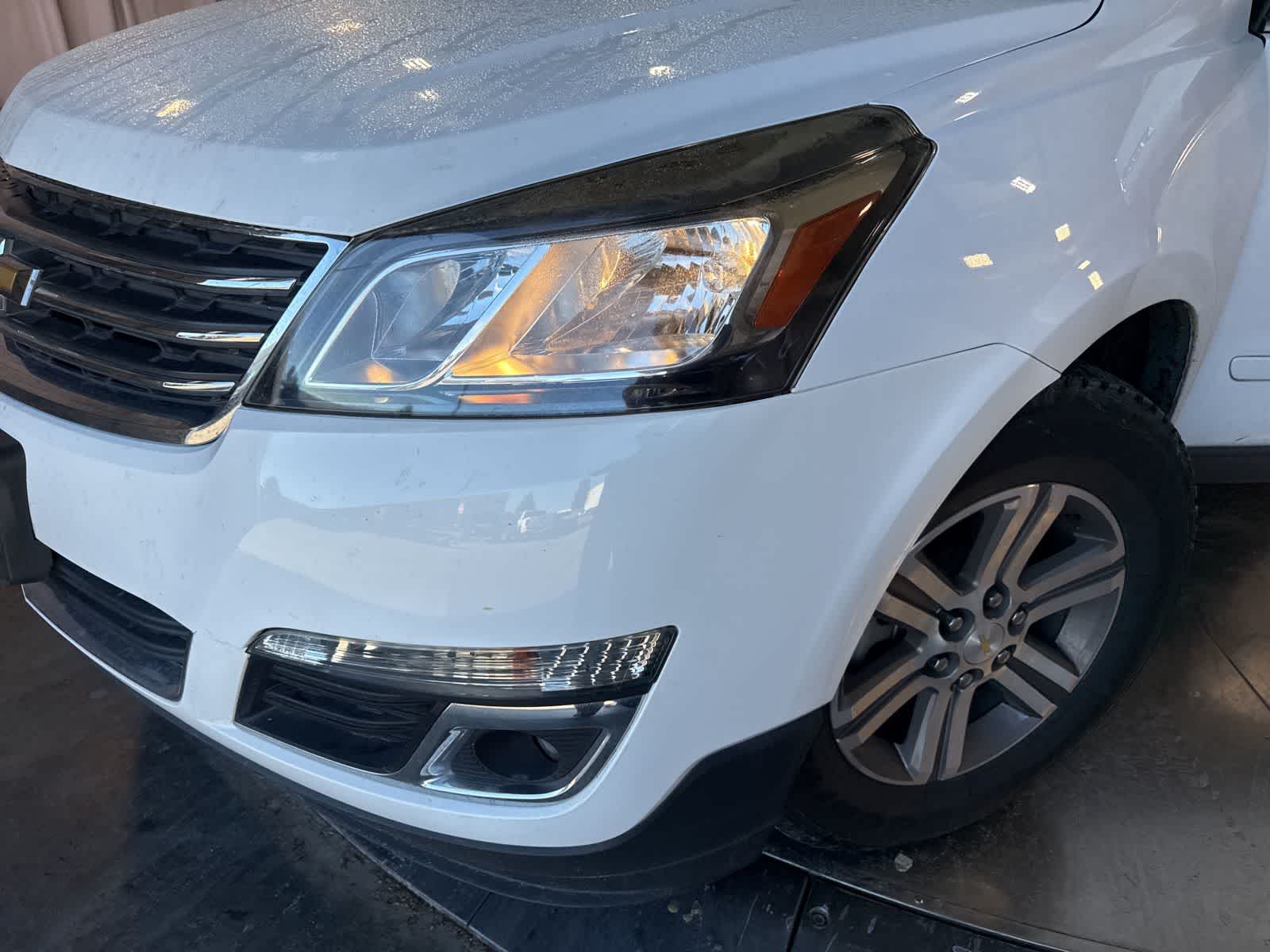 2017 Chevrolet Traverse LT w/1LT photo 6