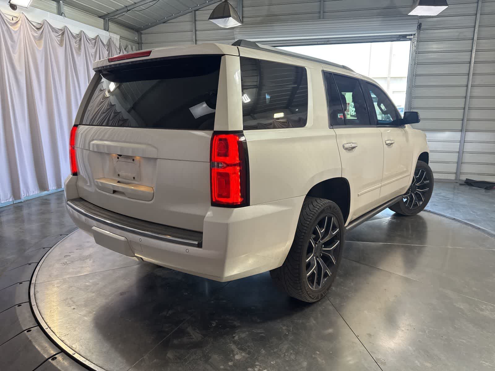 2015 Chevrolet Tahoe LTZ photo 4