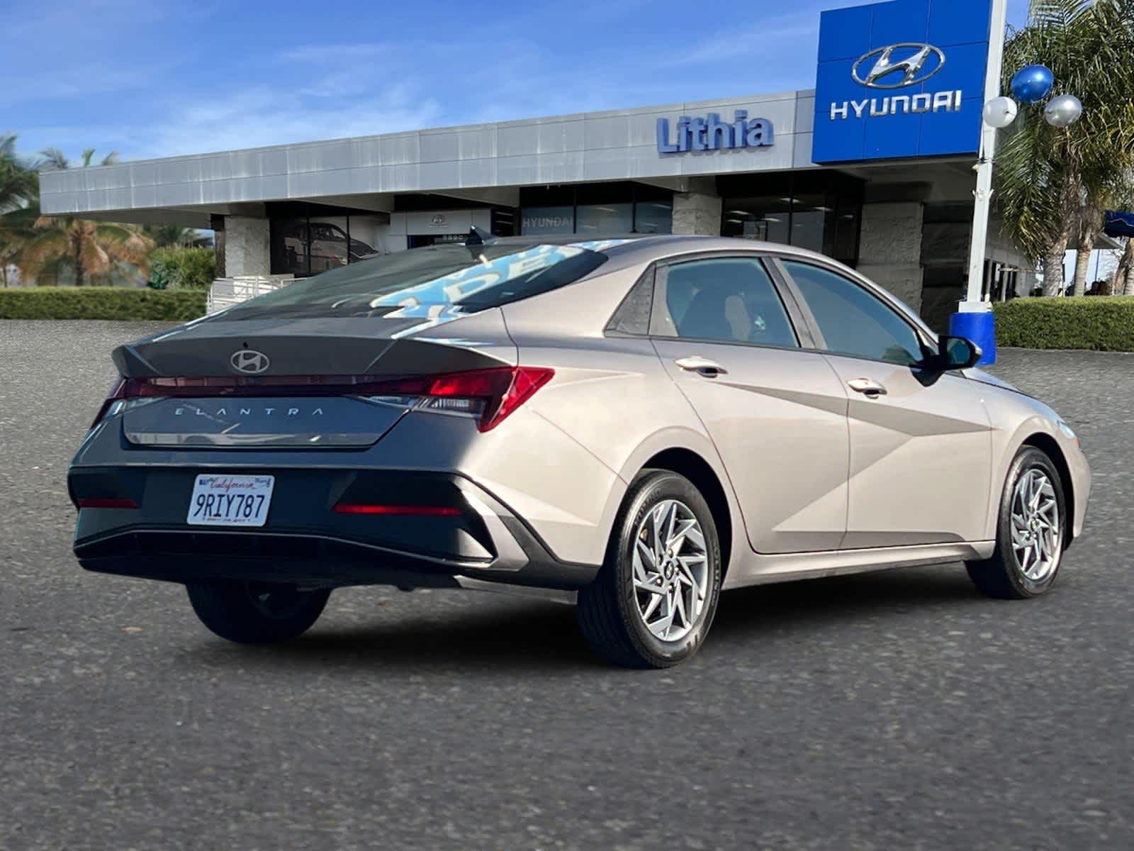 Thumbnail: 2024 Hyundai Elantra - 2