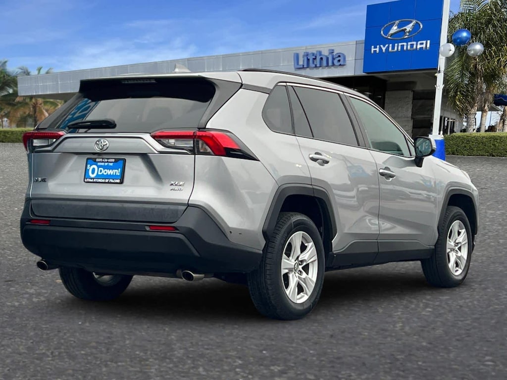 Used 2020 Toyota RAV4 XLE SUV
