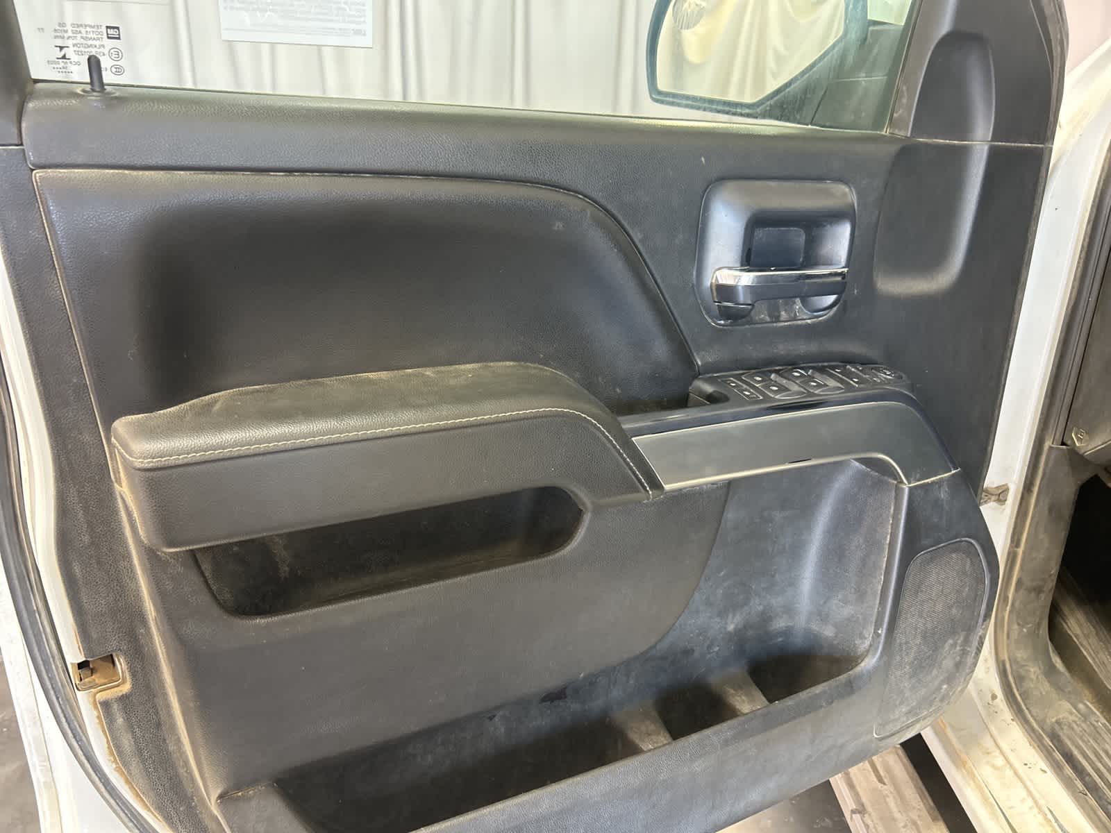 Thumbnail: 2015 Chevrolet Silverado 2500 - 18