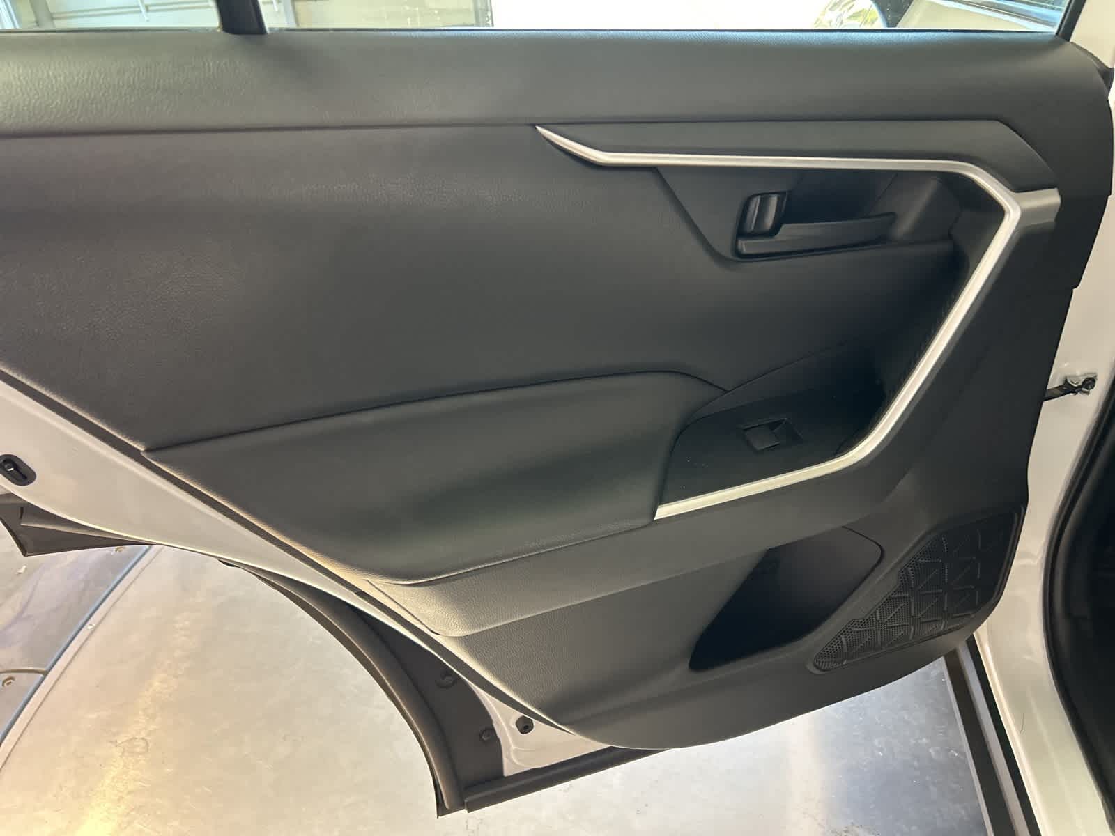 Thumbnail: 2022 Toyota RAV4 - 18