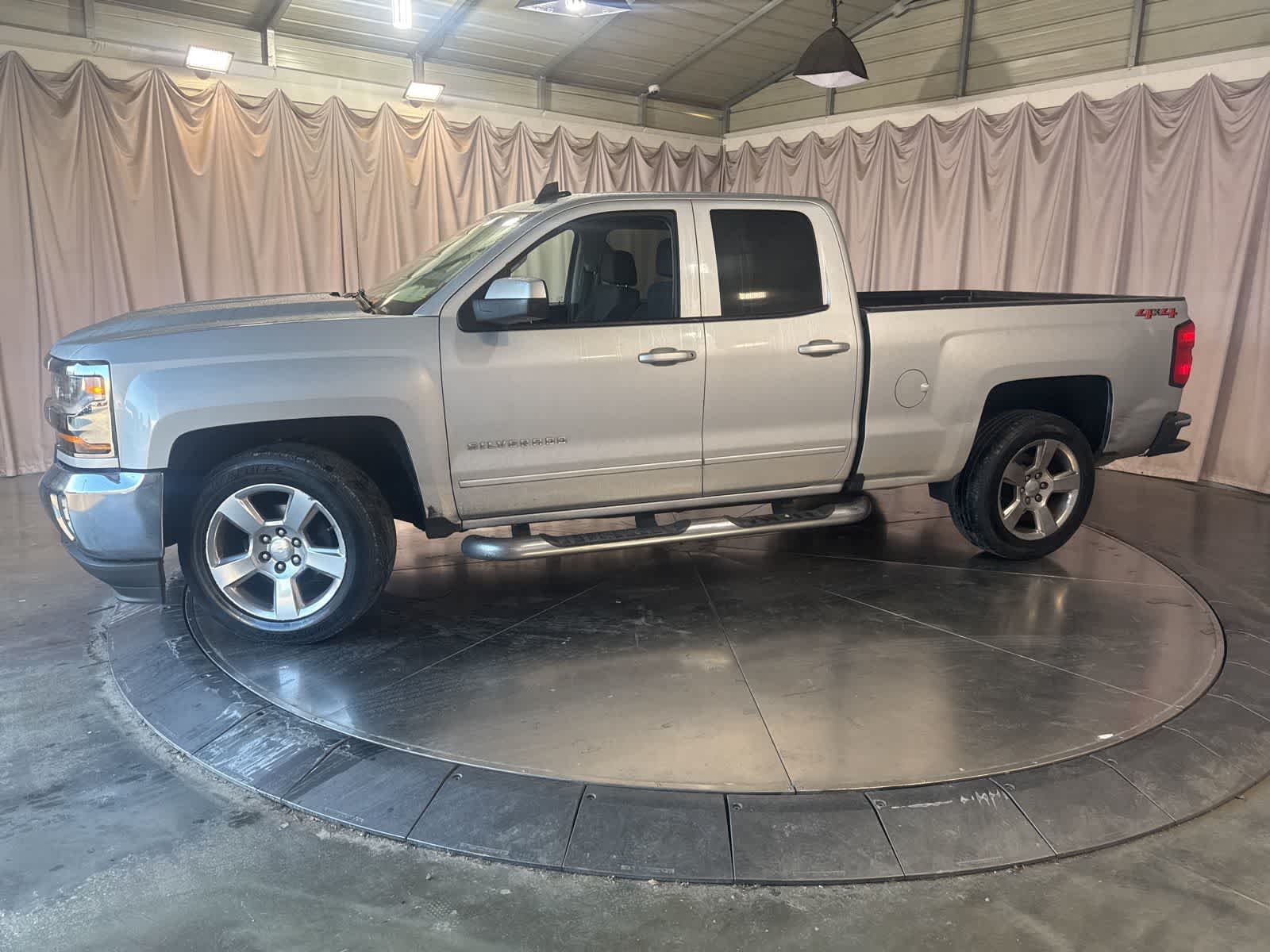 2018 Chevrolet Silverado 1500 LT photo 6