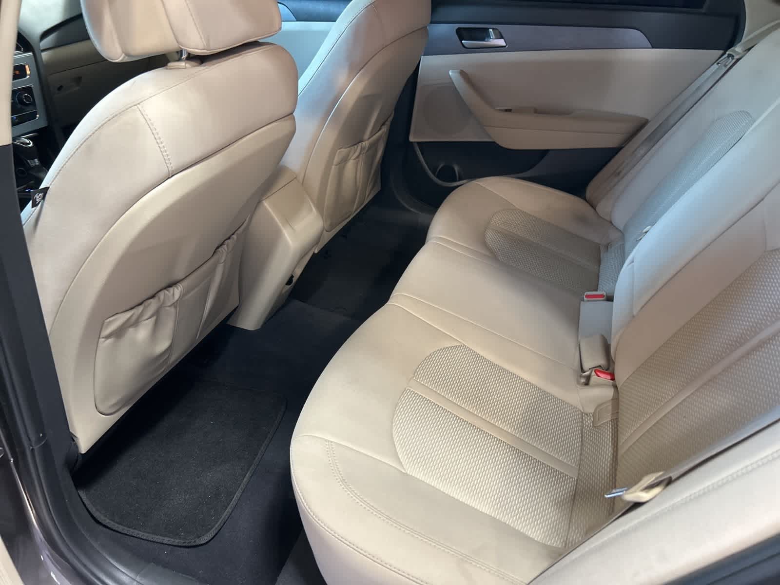2017 Hyundai Sonata  18
