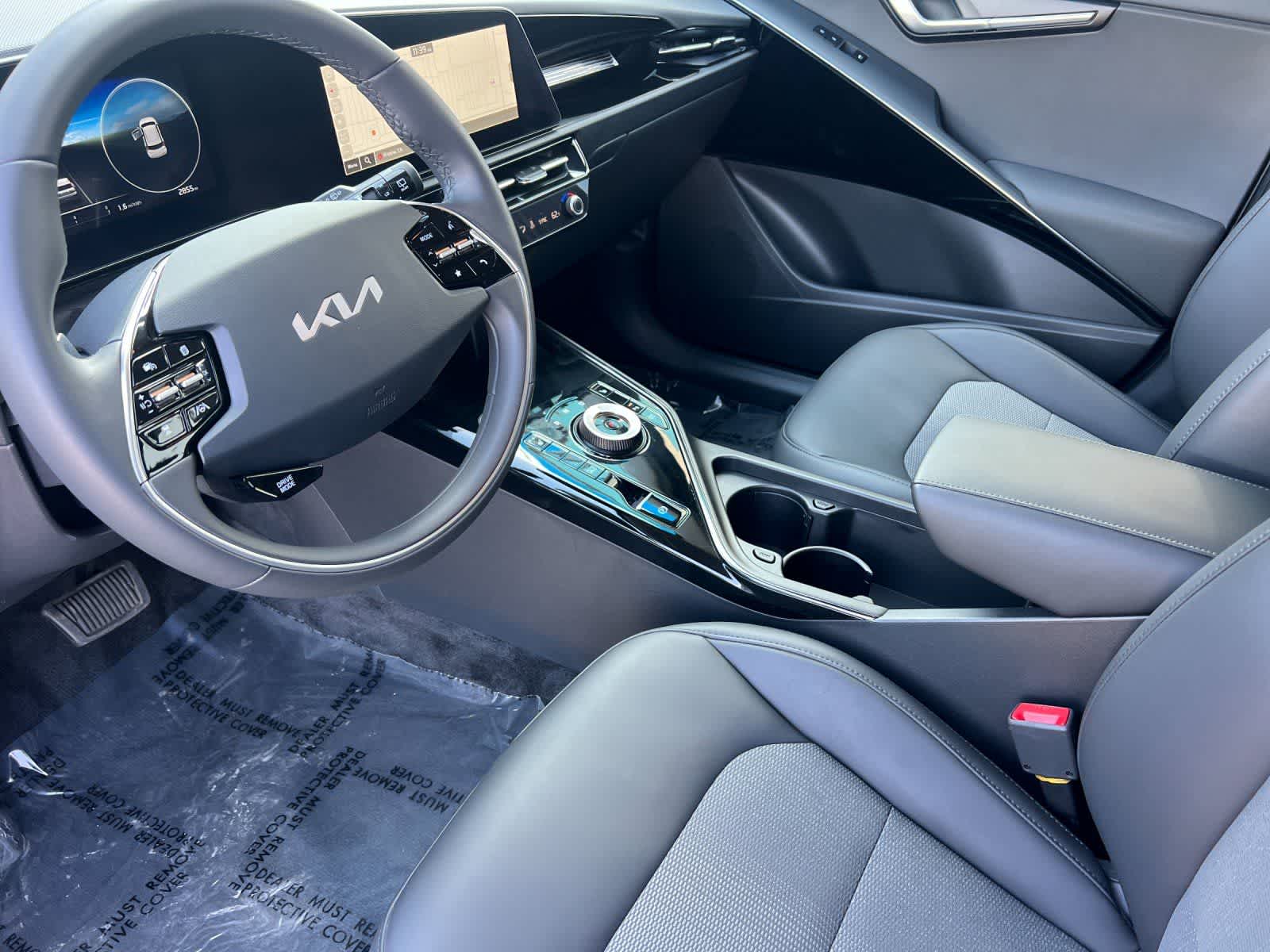 Thumbnail: 2025 Kia Niro - 12