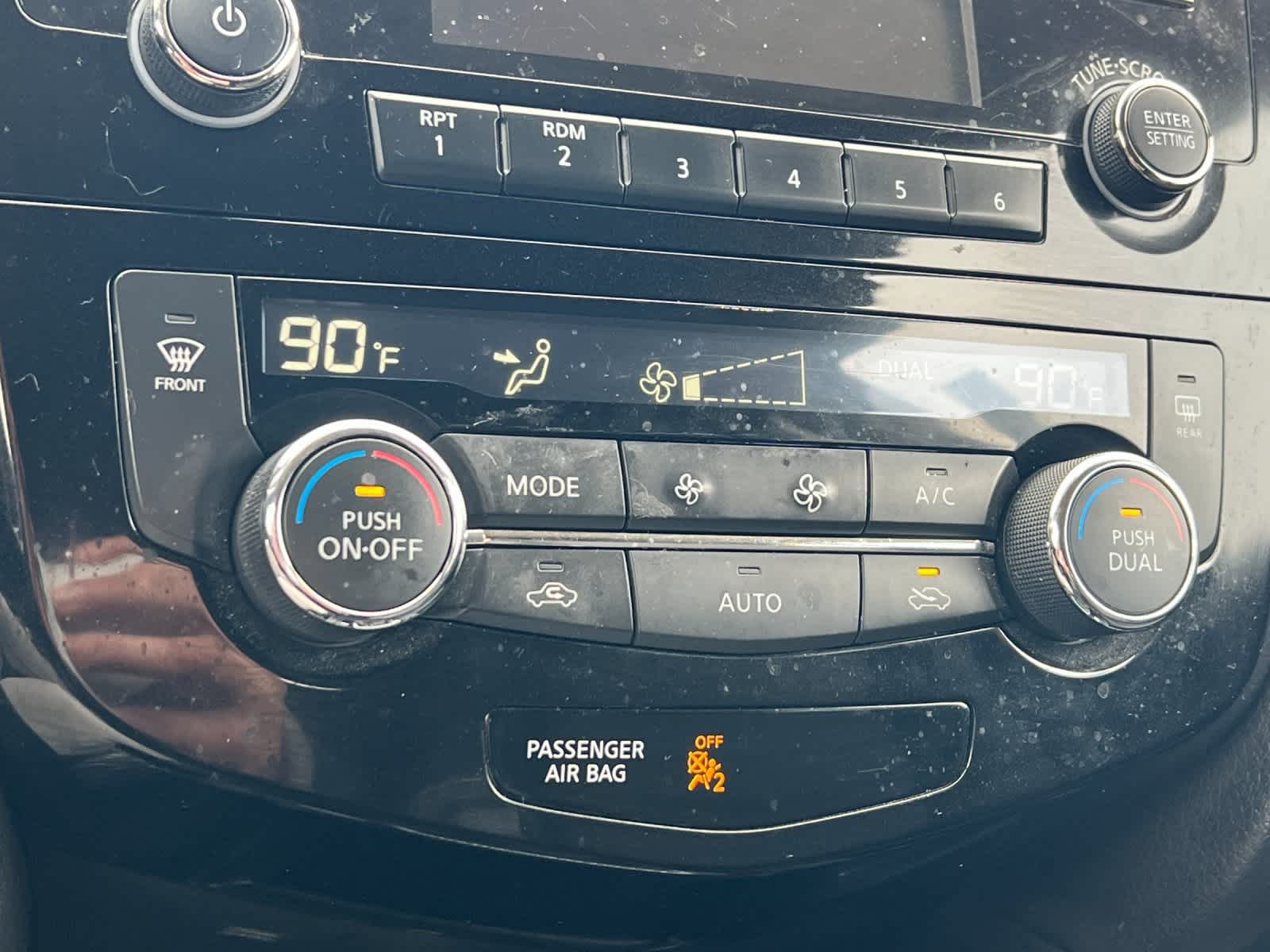 Thumbnail: 2017 Nissan Rogue - 20