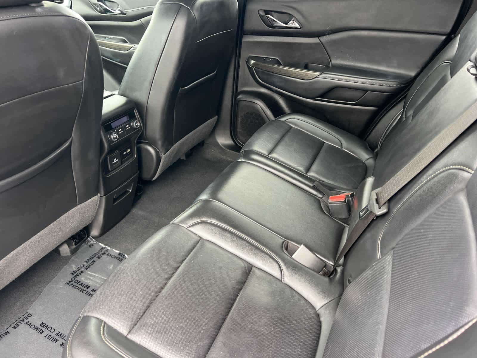 Thumbnail: 2023 GMC Acadia - 4