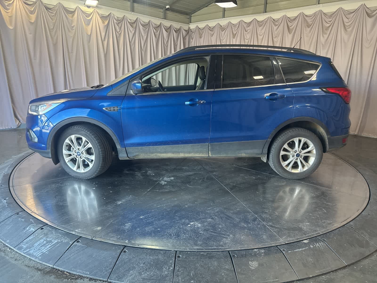 Thumbnail: 2019 Ford Escape - 8