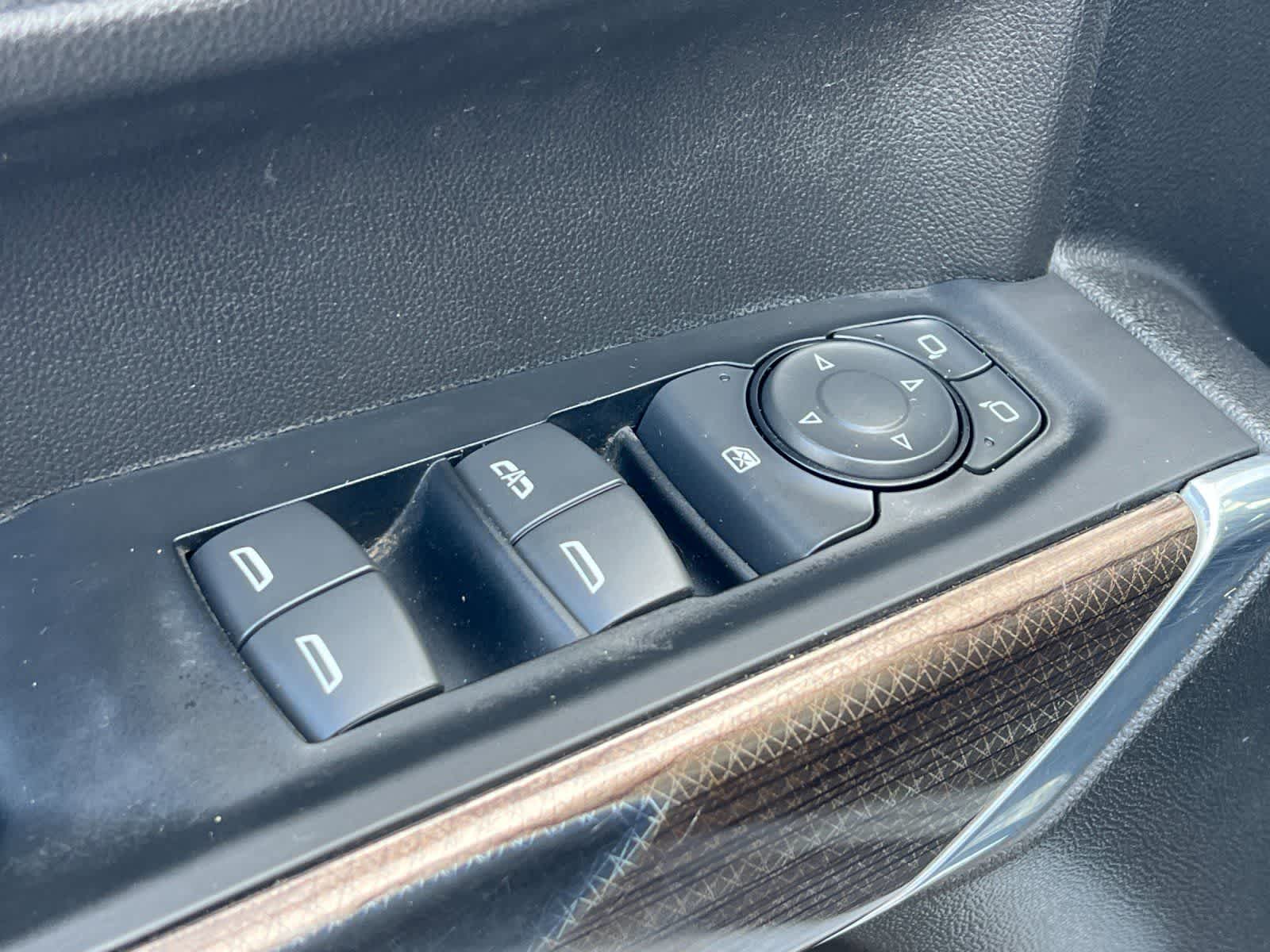 Thumbnail: 2021 Chevrolet Silverado 1500 - 14