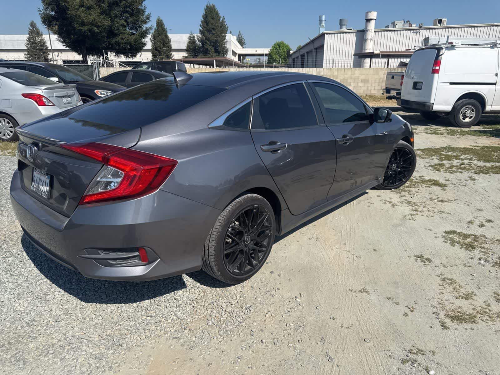 Thumbnail: 2016 Honda Civic - 5