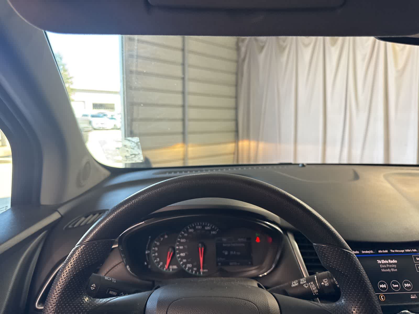 Thumbnail: 2021 Chevrolet Trax - 24