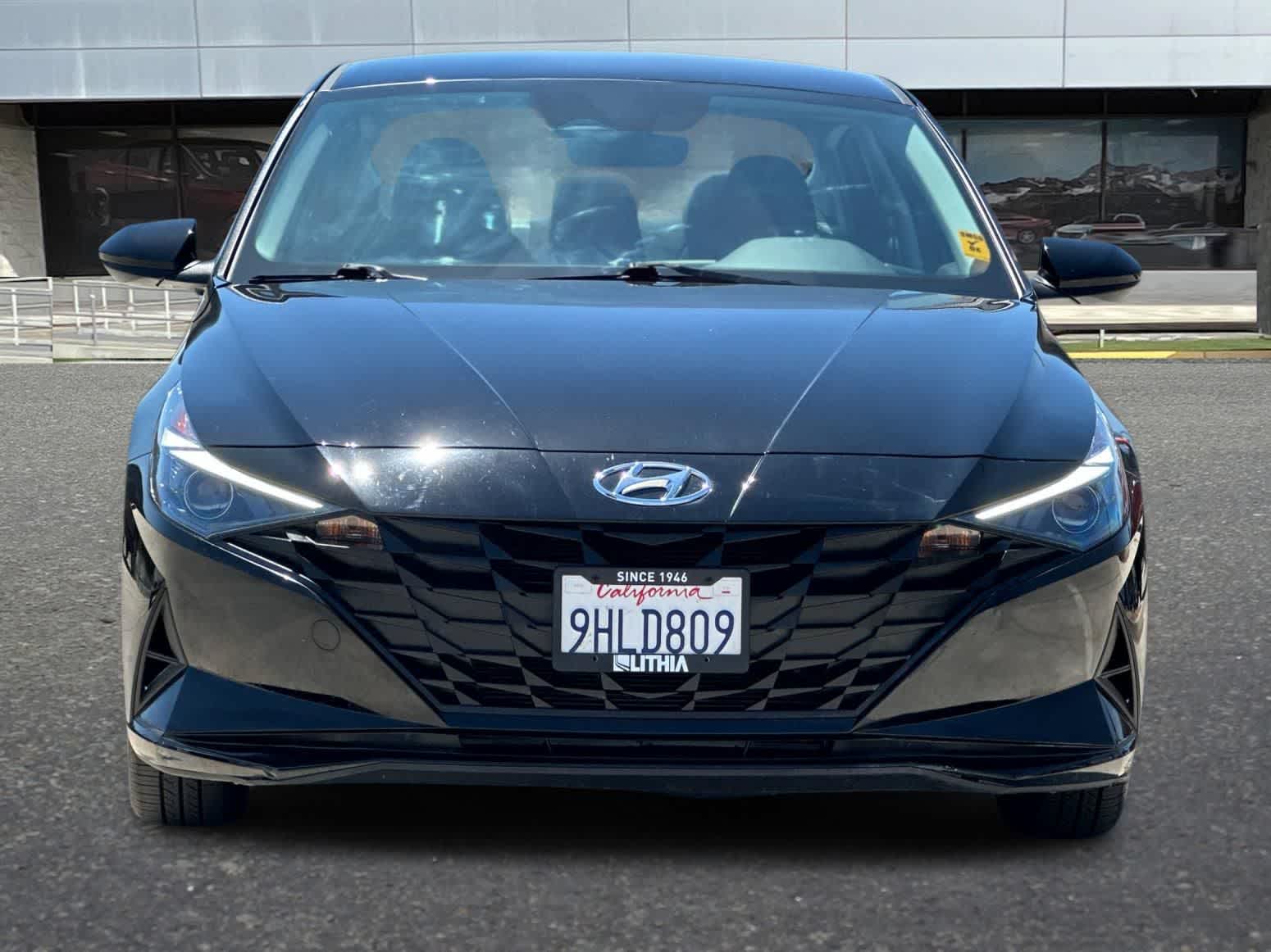 Thumbnail: 2023 Hyundai Elantra - 11