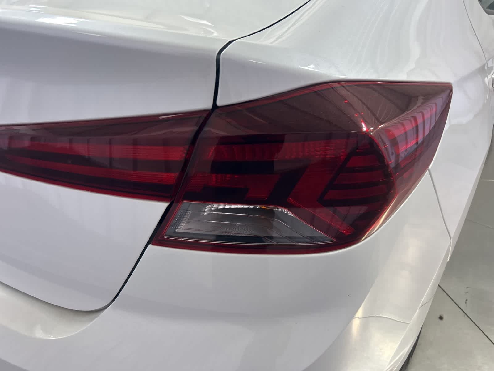 2020 Hyundai Elantra SE 9