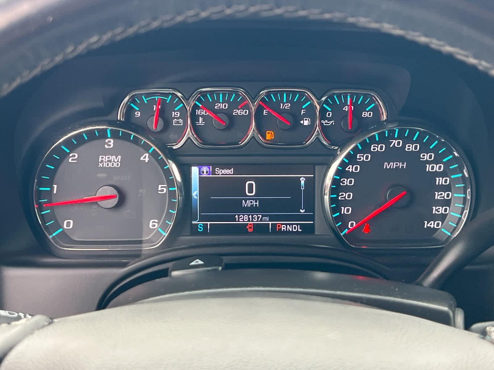 Thumbnail: 2017 Chevrolet Tahoe - 24