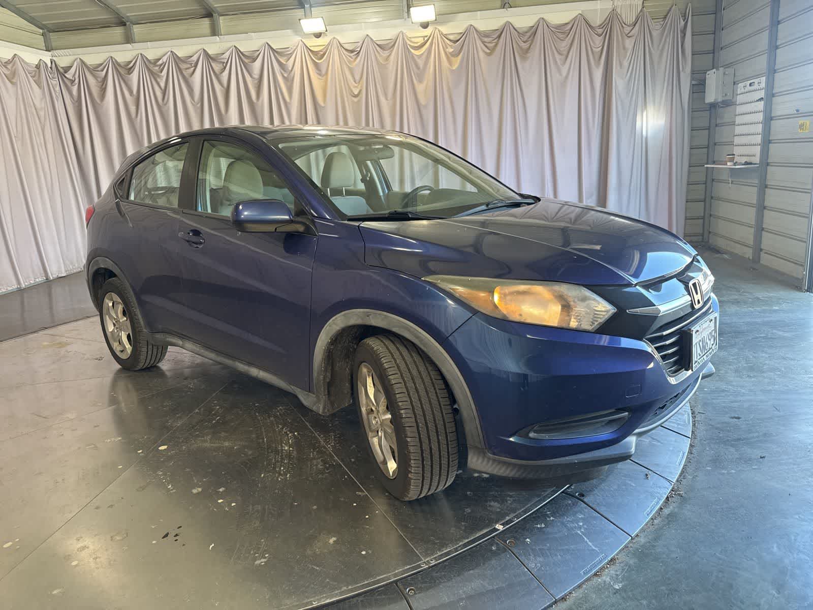 Thumbnail: 2016 Honda HR-V - 2