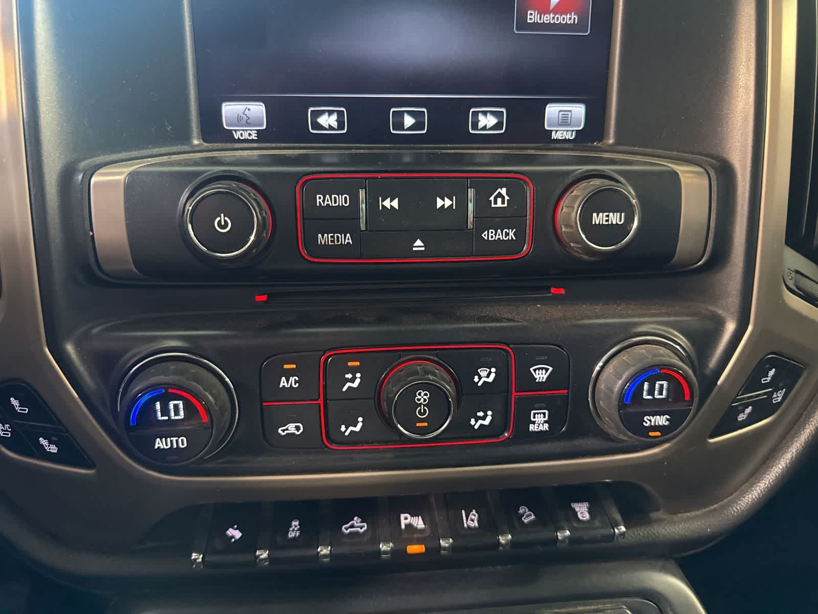 Thumbnail: 2015 GMC Sierra 2500 - 24