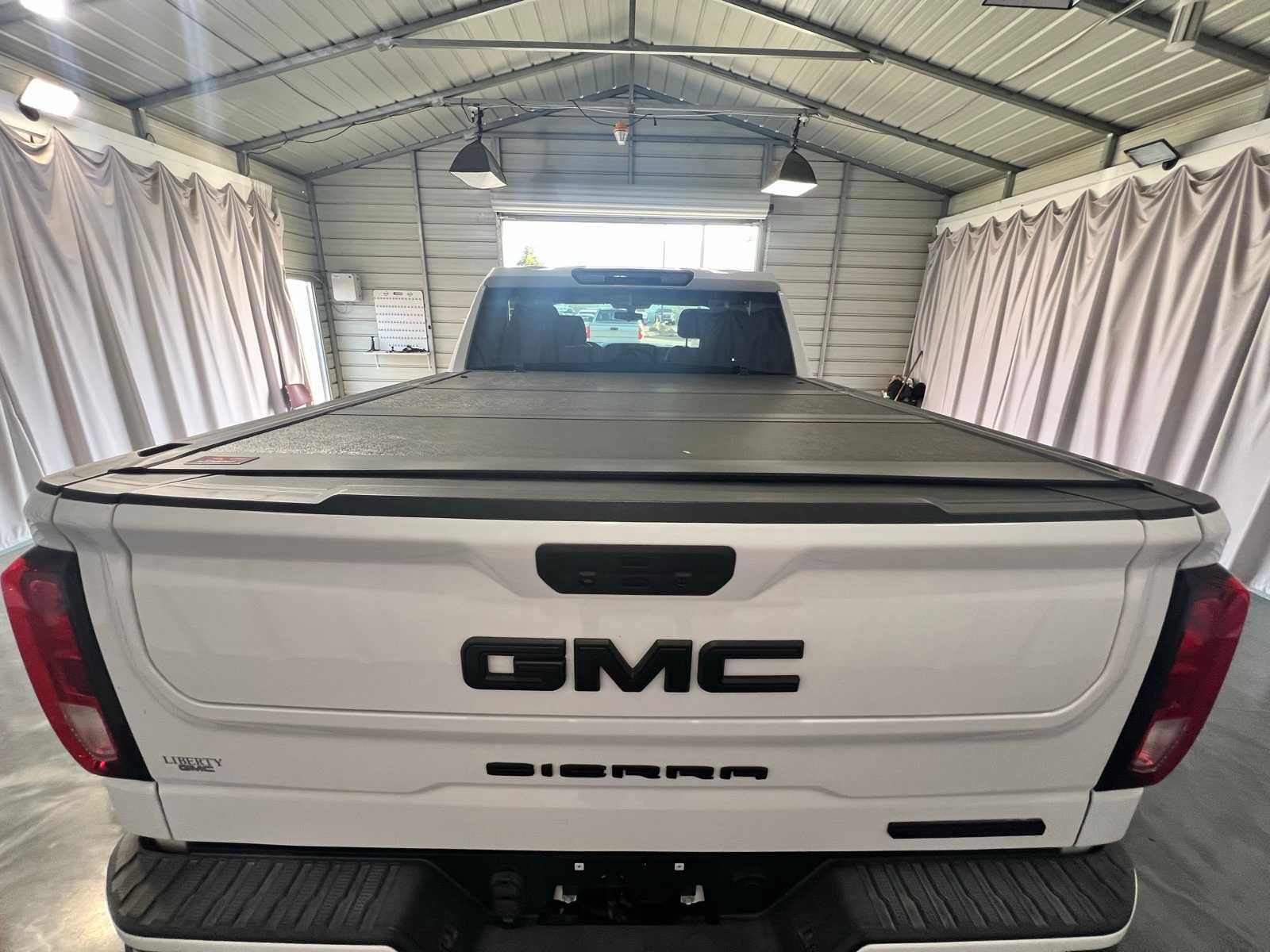 Thumbnail: 2022 GMC Sierra 1500 - 13