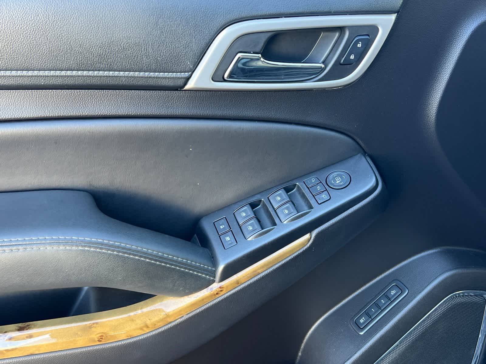 Thumbnail: 2016 GMC Yukon - 12