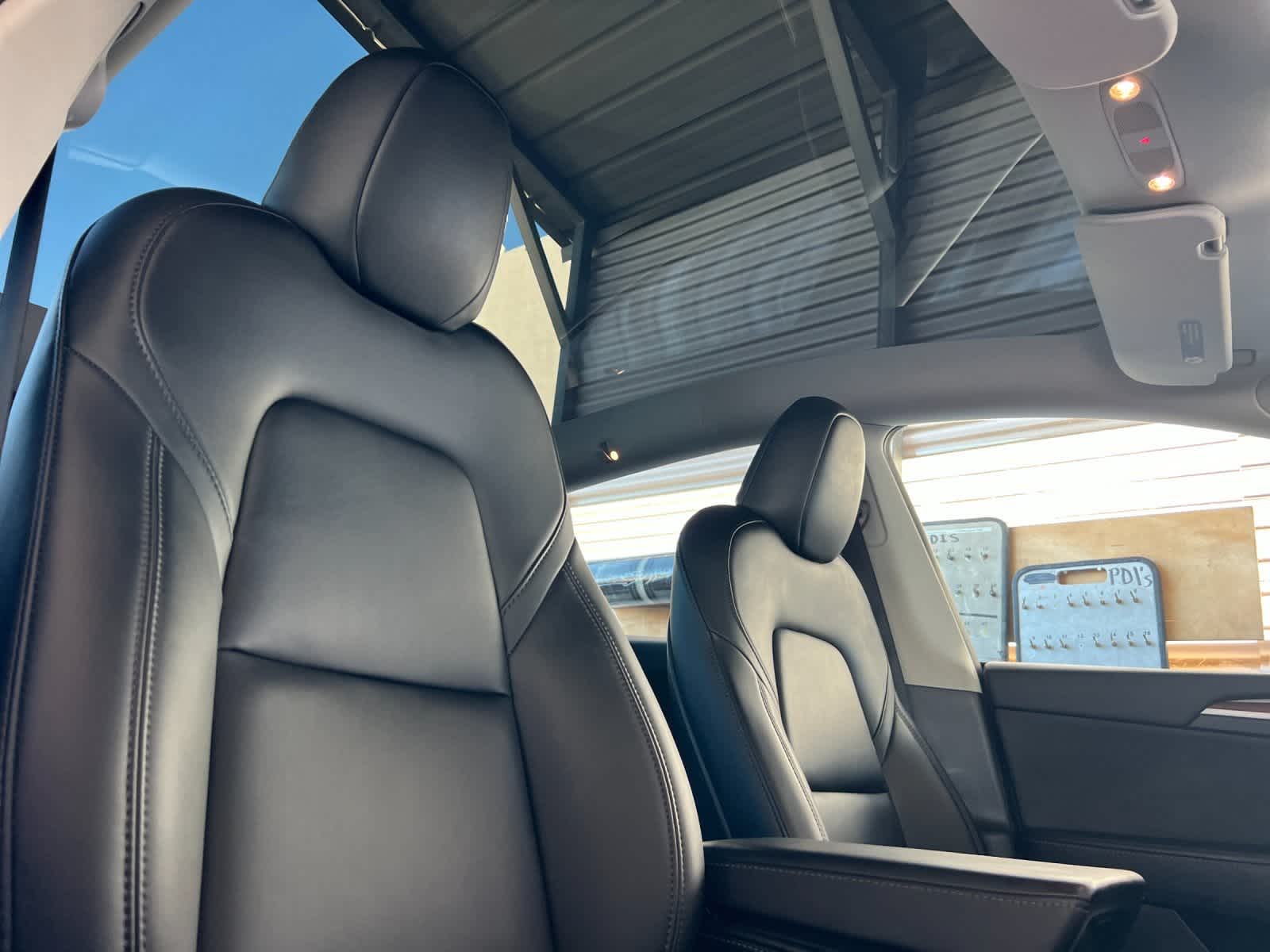 Thumbnail: 2023 Tesla Model Y - 17