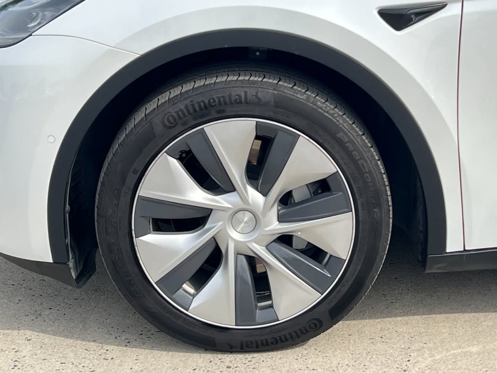 Thumbnail: 2020 Tesla Model Y - 25