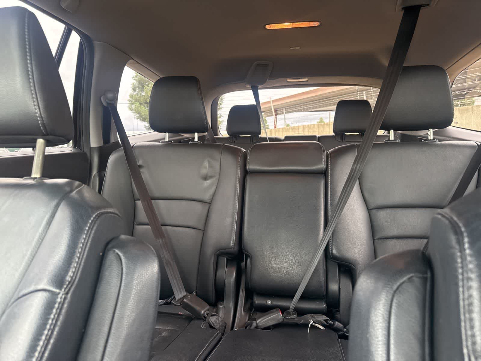 Thumbnail: 2017 Honda Pilot - 17